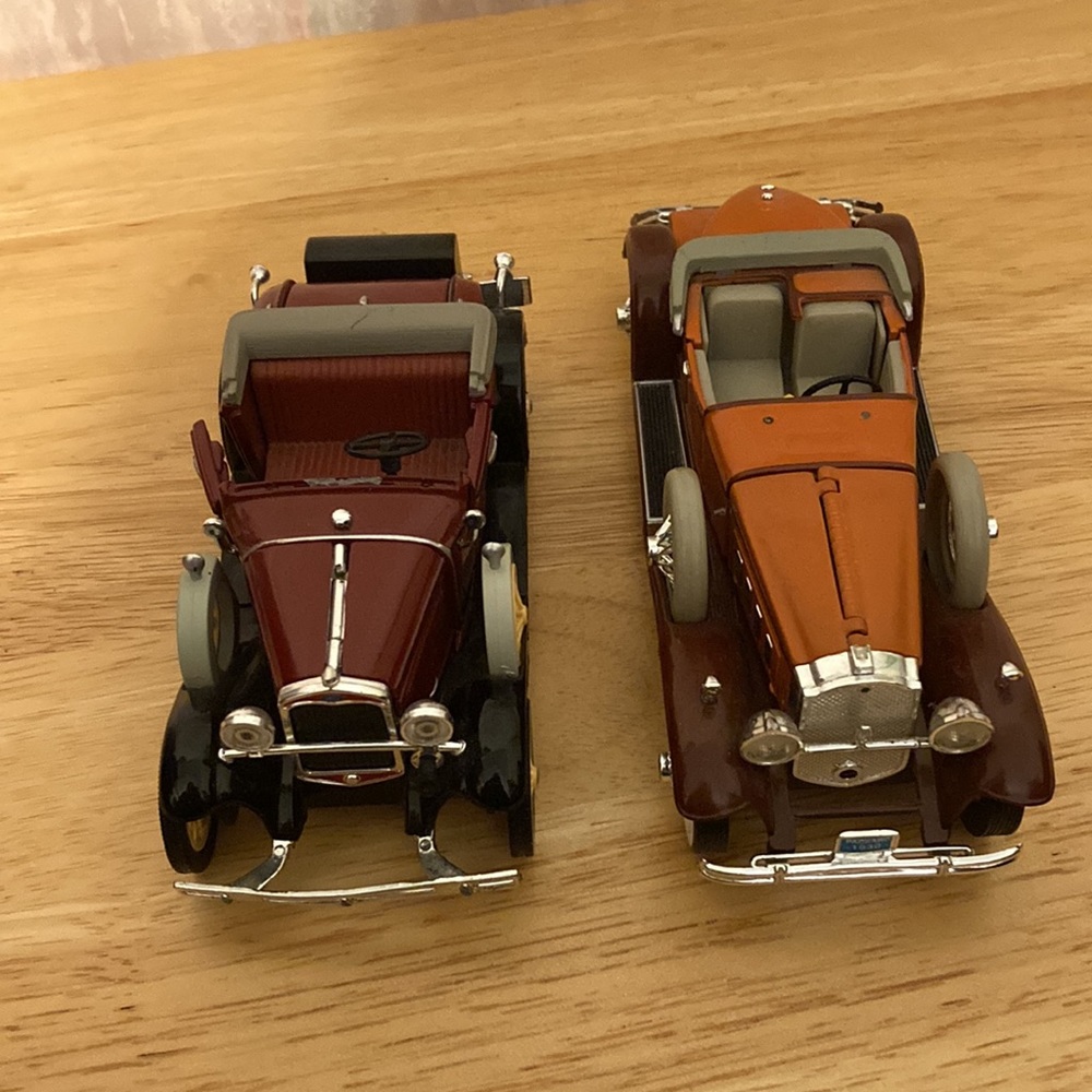 Packard Boattail Speedster 1930 1:24 & National Motor 1931 Ford Roaster A 1:32
